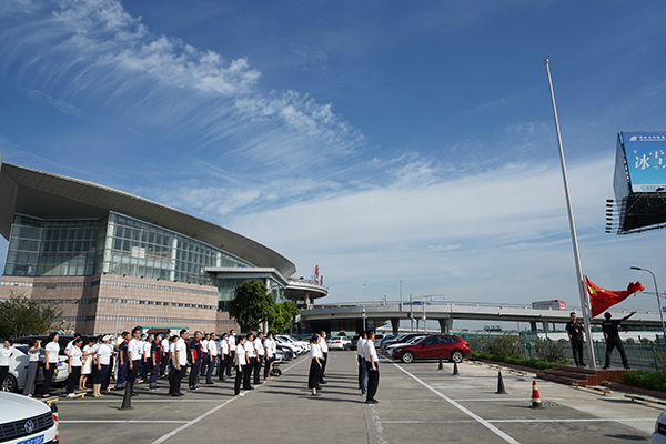 1657070330102230.jpg 七一升國旗.jpg