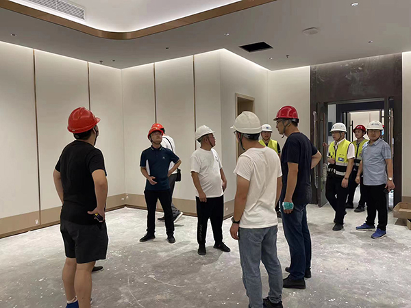 1658108808501621.jpeg T2航站樓建設(shè)項(xiàng)目裝飾裝修工程通過(guò)預(yù)驗(yàn)收.jpeg