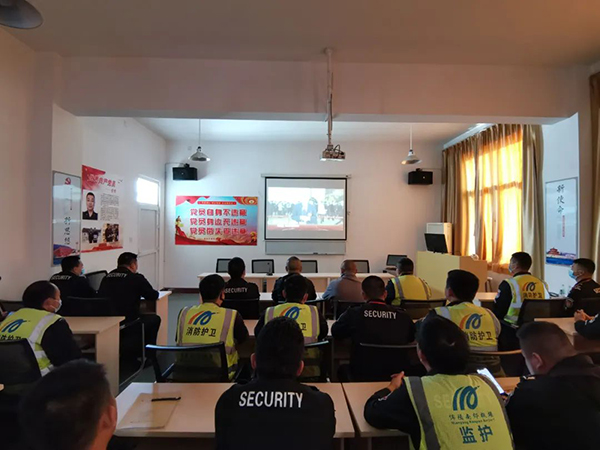 1666750807114305.jpg 綿陽機(jī)場黨員干部職工收聽收看黨的二十大開幕會(huì)2.jpg