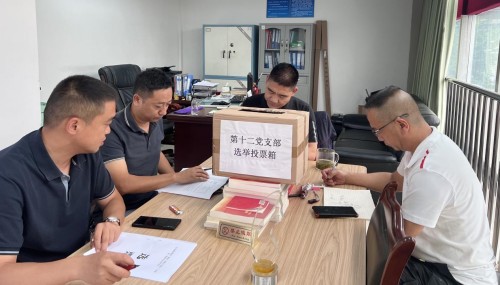 1687331414809556.jpg 出租車公司1_副本.jpg